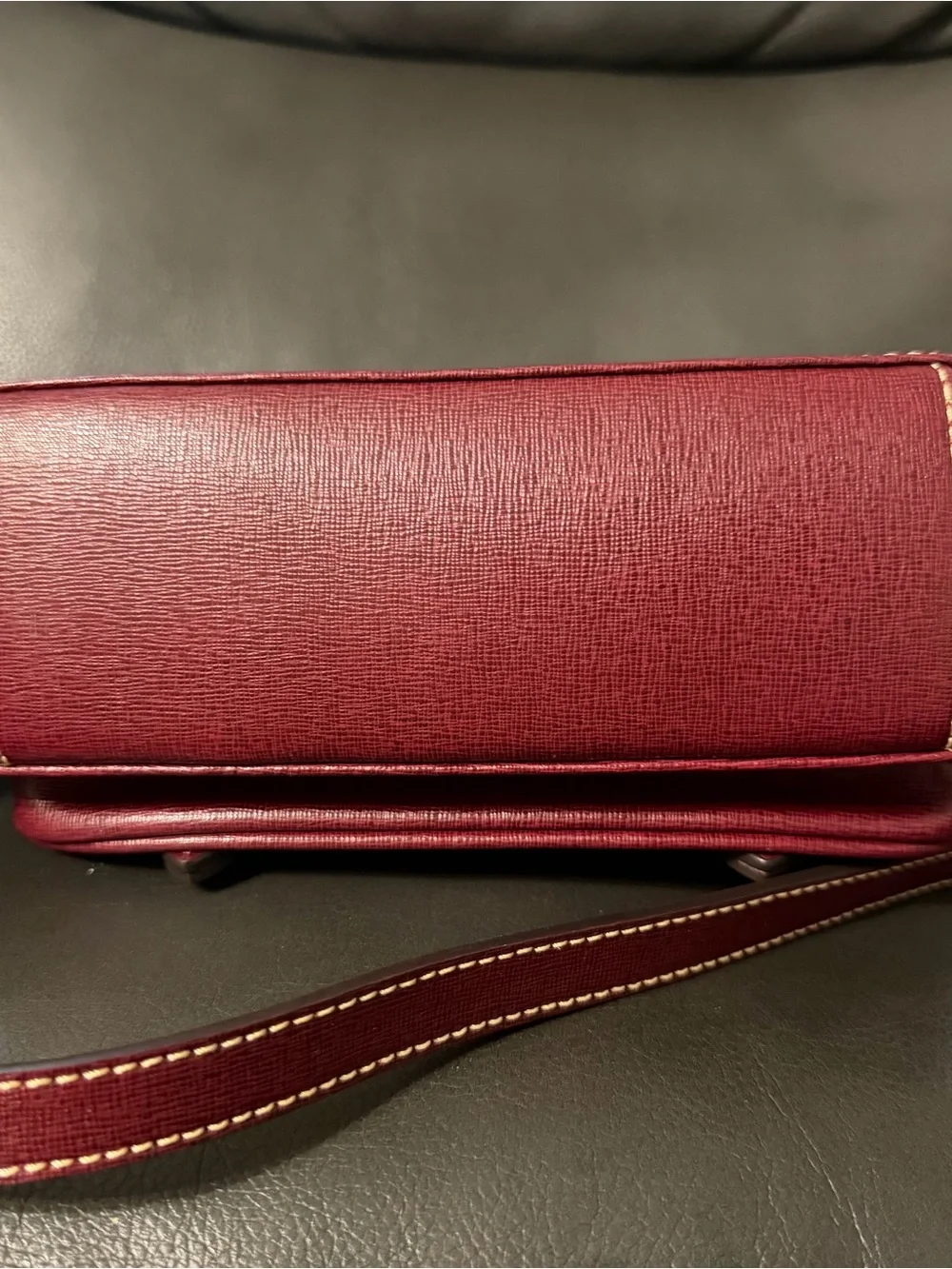 Dooney & Bourke Saffiano Leather Small Messenger Crossbody Bag BRAND NEW! - Picture 3 of 9